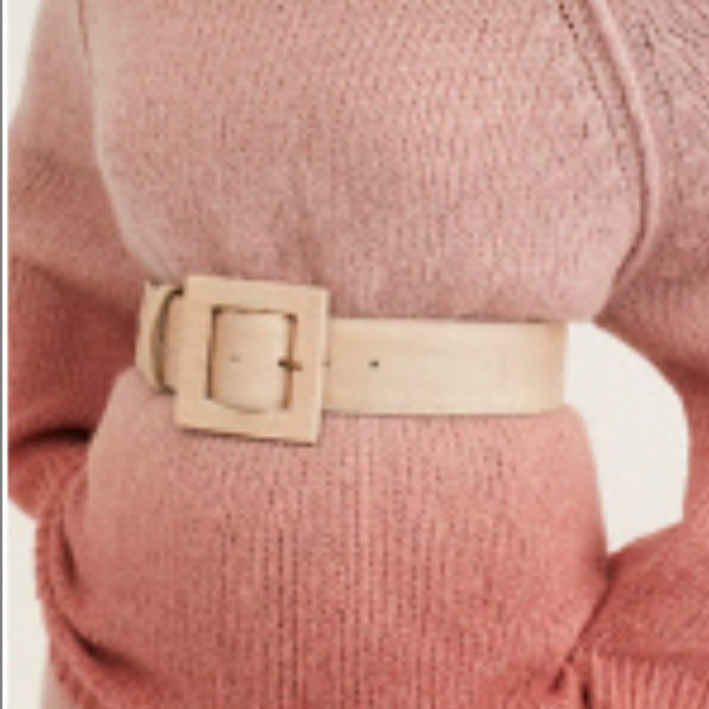 Cream Colored Copenhagen Croc Waist Belt